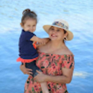 Meet your Posher, Gloria